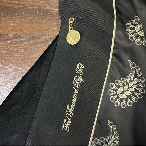 Ted Baker Women’s London Katcia Velvet Tuxedo Blazer Jacket Size 2, US-4 $257